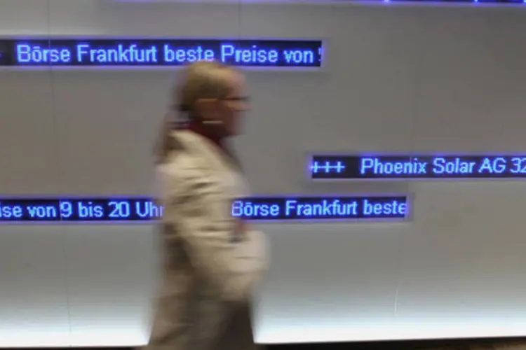 
	O indicador principal da Bolsa de Valores de Frankfurt, o DAX-30, registrou alta de 0,21% nas primeiras movimenta&ccedil;&otilde;es desta quinta-feira, aos 7.935 pontos
 (Ralph Orlowski/Getty Images)
