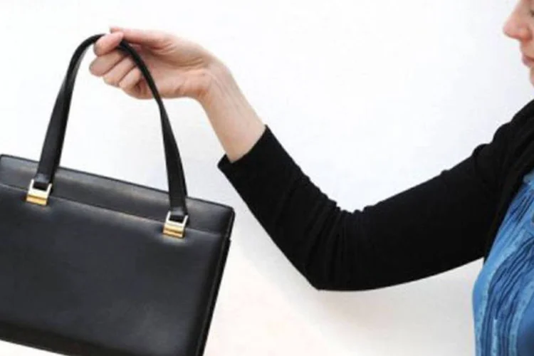 Bolsa de Margaret Thatcher, a "Dama de Ferro": bolsa era sua "arma secreta" (Carl Court/AFP)