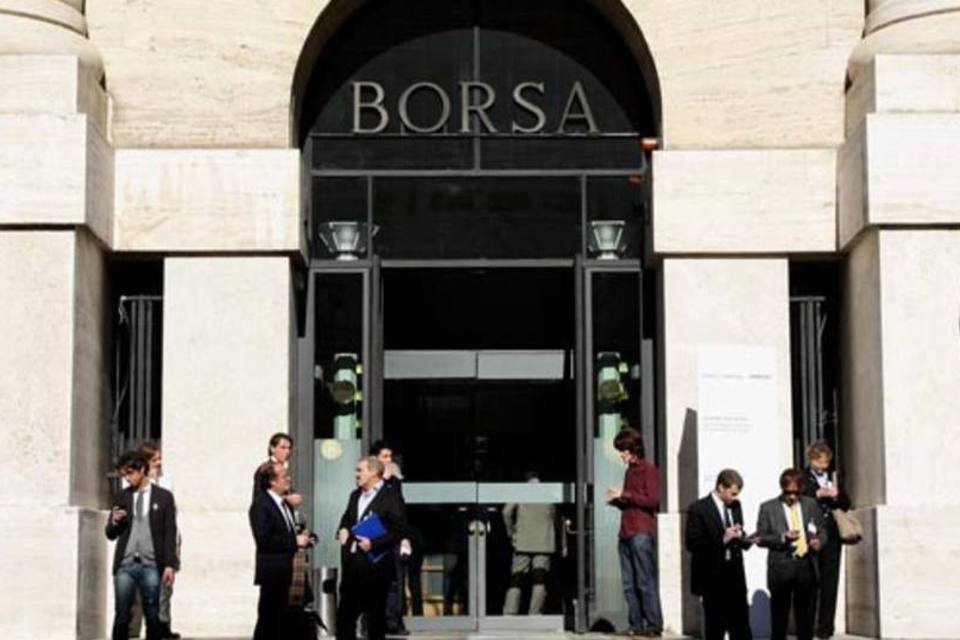 Ações de bancos italianos sobem, mesmo após corte