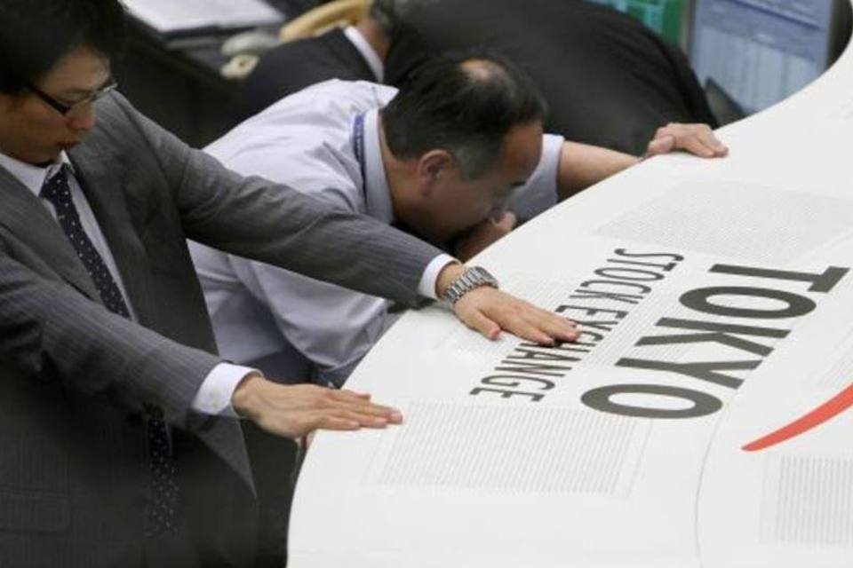 Bolsa de Tóquio cai 1,3%, na mínima de cinco meses