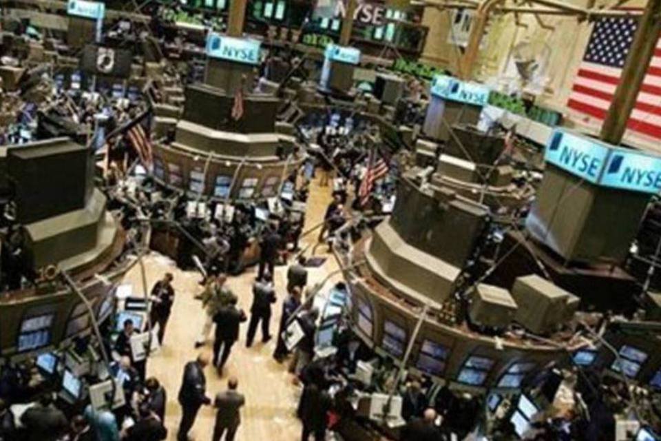 Bolsa de Nova York abre em queda com receio de recessão
