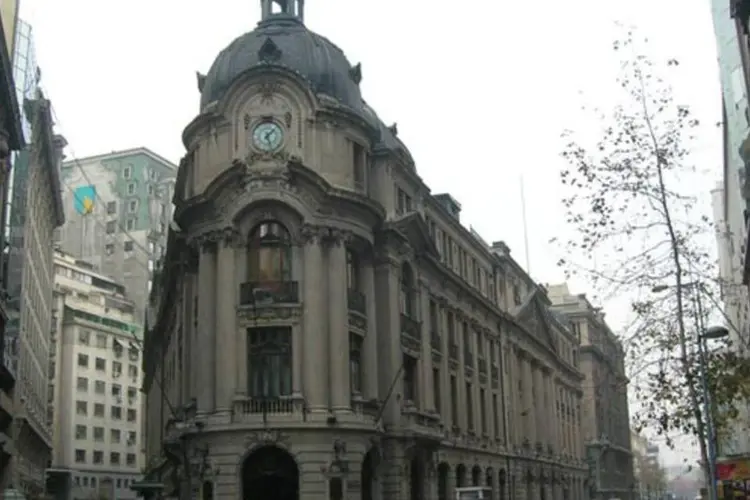 Bolsa de Santiago, no Chile: índice terá ações de três países (Peanno/Wikimedia Commons)