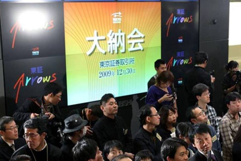 Bolsa de Tóquio fecha em queda pela 7ª sessão seguida