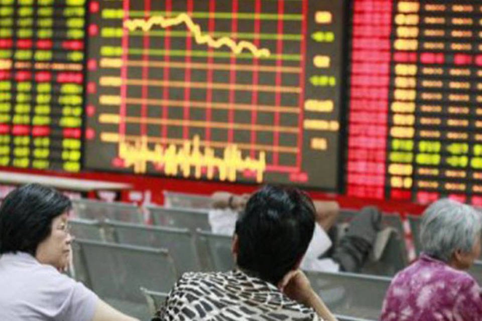 Após pânico, Bolsa de Xangai se recupera e sobe 5,76%