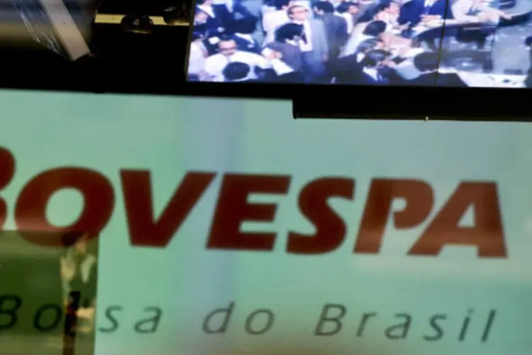 
	Bovespa: movimento ocorreu com avan&ccedil;o das a&ccedil;&otilde;es das Petrobras e recuo nos pap&eacute;is de Bradesco e Vale
 (Paulo Fridman/Bloomberg News)