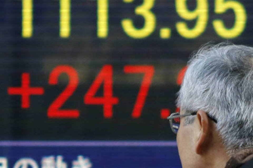 Bolsa de Tóquio fecha em alta acentuada