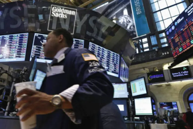 
	Bolsa de Nova York: &agrave;s 12h37, o indicador Dow Jones subia 0,27%, a 14.815 pontos, enquanto que o S&amp;P 500 avan&ccedil;ava 0,32%, a 1.635 pontos
 (REUTERS/Brendan McDermid)