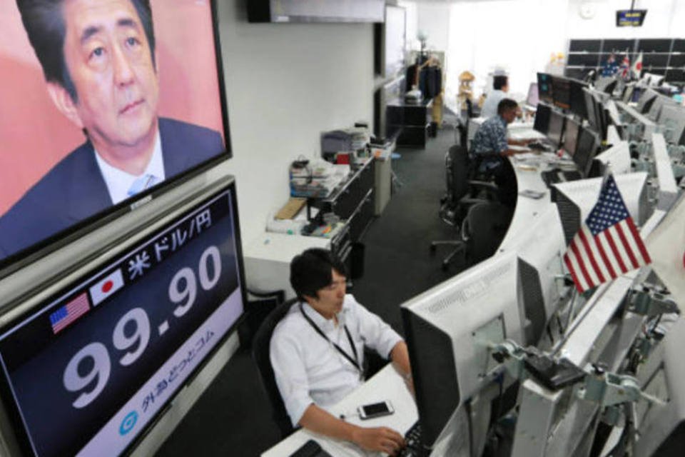 Tóquio fecha em alta após vitória eleitoral do governo