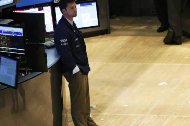 
	Bolsa de Nova York: &agrave;s 10h15 (de Bras&iacute;lia), o Dow Jones futuro subia 0,01%, o Nasdaq ganhava 0,13% e o S&amp;P 500 tinha alta de 0,02%
 (REUTERS/Brendan McDermid)