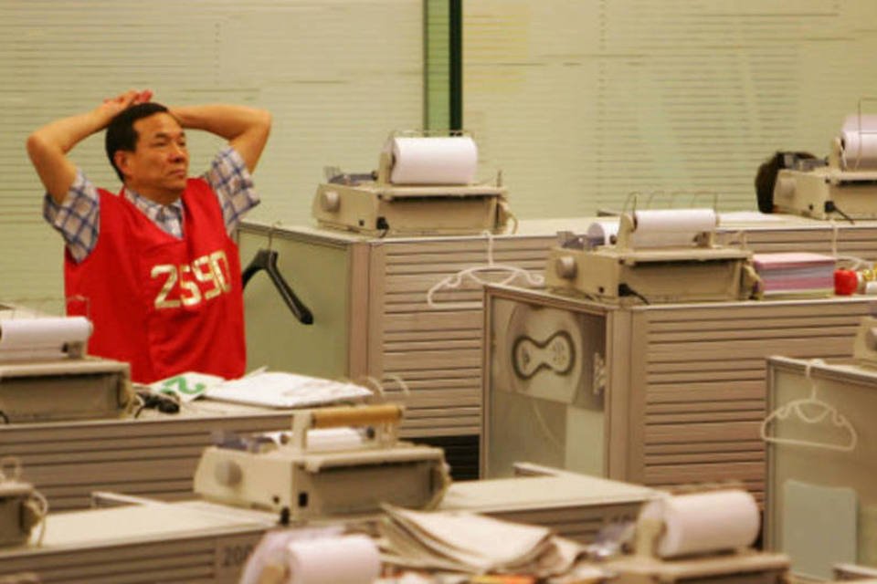 Bolsas asiáticas caem sob impasse sobre abismo fiscal