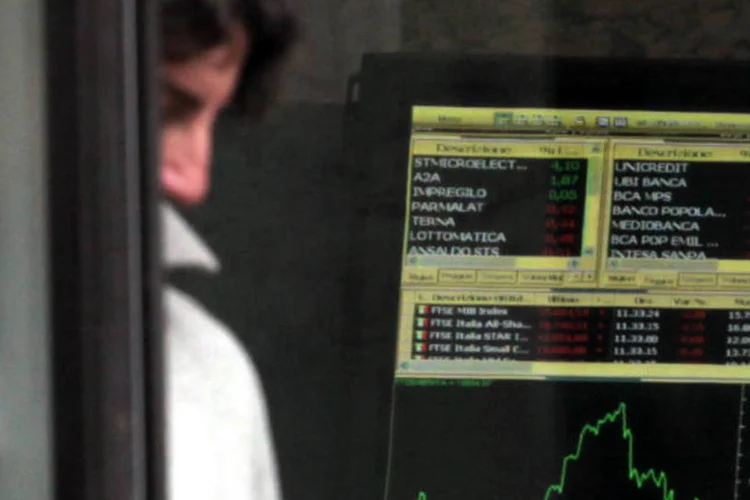 
	O &iacute;ndice seletivo da Bolsa de Valores de Mil&atilde;o, o FTSE MIB, abriu nesta quinta-feira em baixa de 0,16%, aos 17.465,30 pontos
 (REUTERS/Alessandro Garofalo)