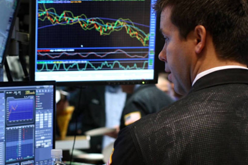 NY deve abrir em alta à espera de reunião do FED