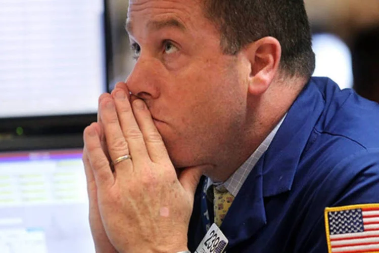 
	Bolsa de Nova York: &agrave;s 10h15 (pelo hor&aacute;rio de Bras&iacute;lia), o Dow Jones futuro perdia 0,10%, o Nasdaq recuava 0,09% e o S&amp;P 500 tinha baixa de 0,19%.
 (Getty Images)