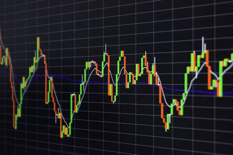 
	Bolsas: &eacute; preciso aumentar posi&ccedil;&otilde;es em risco de bolsa e em estrat&eacute;gias de juros, pois &eacute; clara a tend&ecirc;ncia de queda da Selic, diz estrategista da Rio Bravo
 (Thinkstock)
