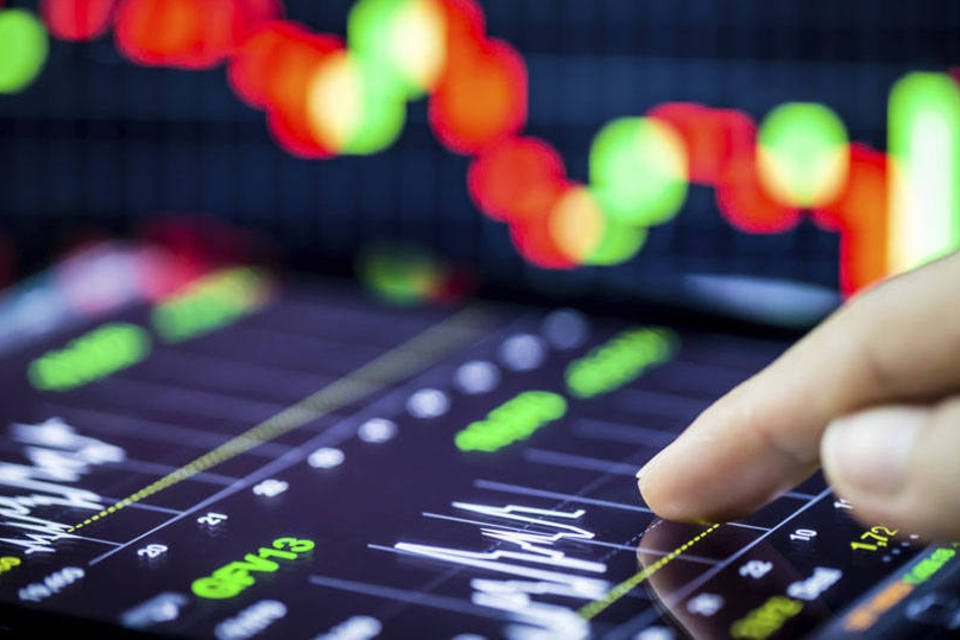 S&P eleva rating da Grécia de CCC- para CCC+