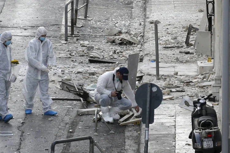 
	Explos&atilde;o em Atenas: por enquanto, nenhum grupo assumiu a autoria do ataque, segundo a pol&iacute;cia
 (Alkis Konstantinidis / Reuters)