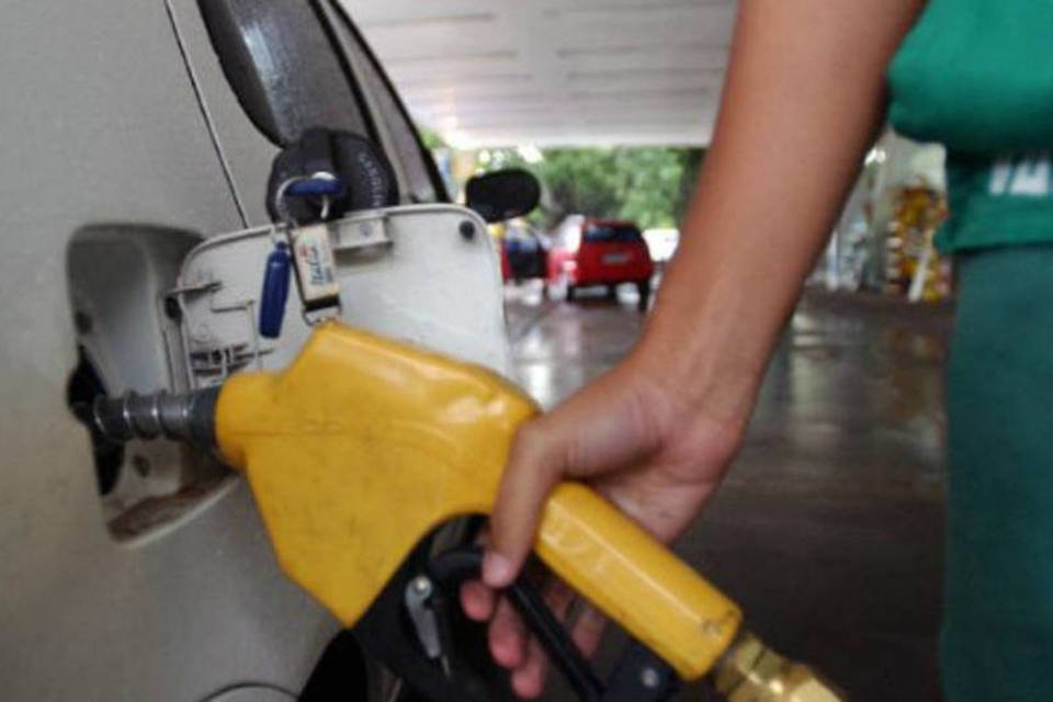 Postos de gasolina irregulares podem ser conferidos online