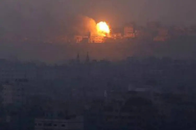 
	Bombardeiro israelense em Gaza: 15 palestinos morreram e outros 40 foram feridos entre an&uacute;ncio de cessar-fogo e sua sua entrada em vigor
 (Mohammed Abed/AFP)