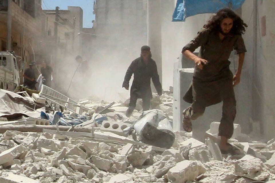 Atentado do Estado Islâmico deixa 44 mortos em cidade síria