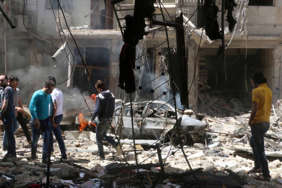 Rebeldes sírios lançam ataque para romper cerco a Aleppo