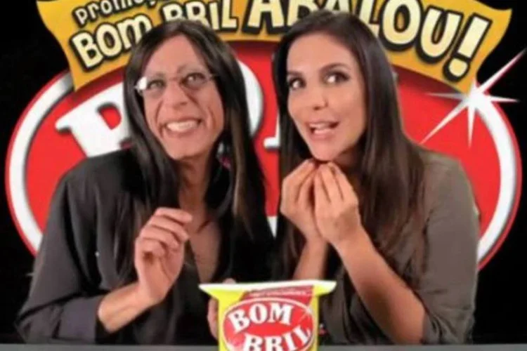 Ivete Sangalo em comercial da Bombril
