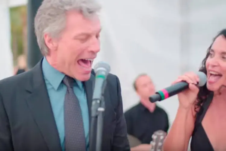 Bon Jovi: astro surpreendeu a todos cantando em um casamento  (Reprodução da web)