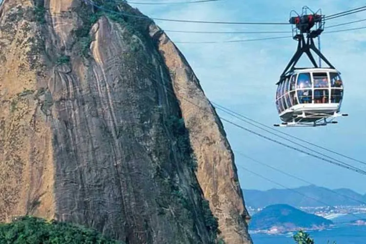 
	Bondinho do P&atilde;o de A&ccedil;&uacute;car, no Rio de Janeiro: esse n&uacute;mero de vendas online representa 4,24% das vendas feitas na bilheteria em igual per&iacute;odo
 (Eduardo Monteiro/GUIA QUATRO RODAS)