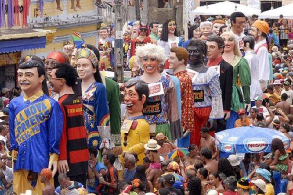 Carnaval 2011: patente de boneco gigante vira polêmica