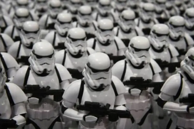 Bonecos do filme Star Wars são expostos: filme vendeu oito vezes o número de ingressos para "Jogos Vorazes" (Mark Ralston/AFP)