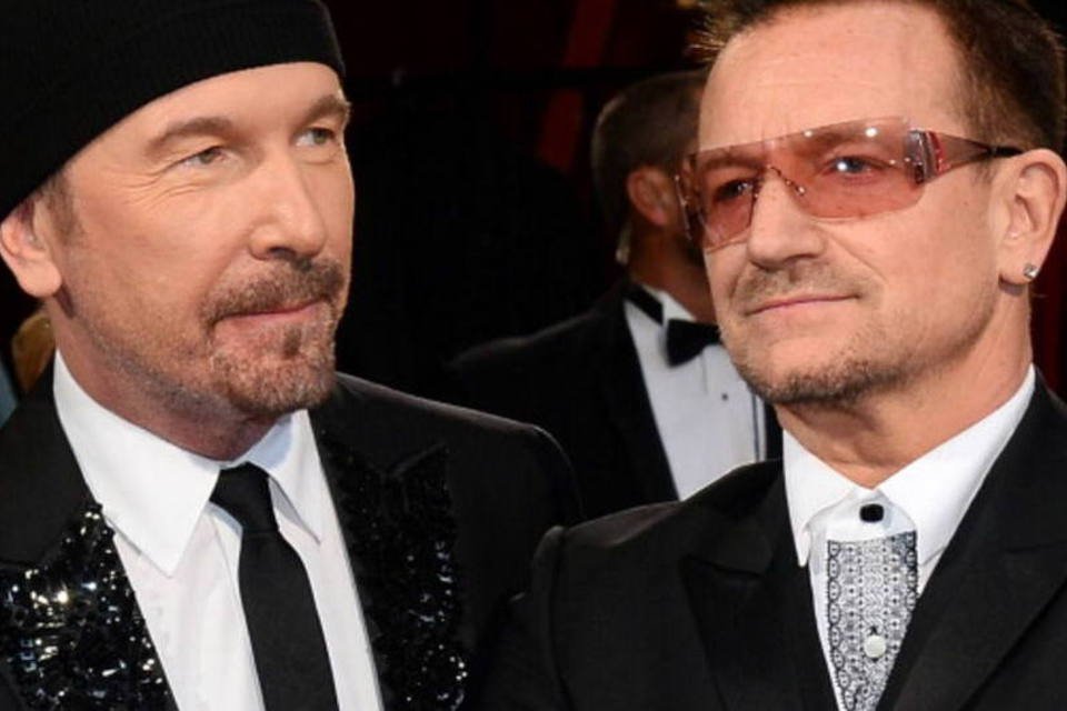 Fender contrata Bono e The Edge para conselho