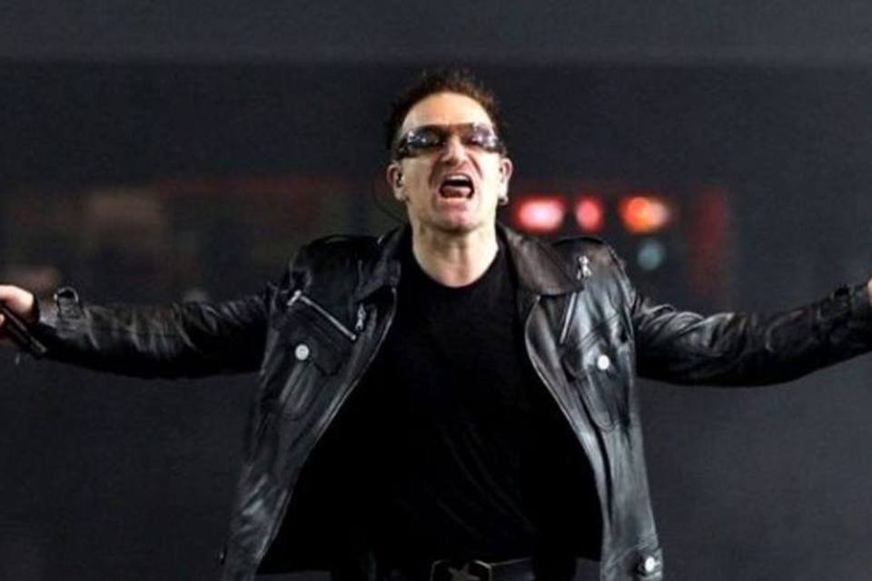 Bono insinua que U2 poderia acabar no próximo ano