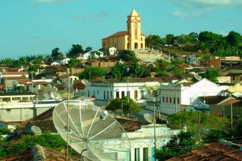 Vítimas de acidente são enterradas em Borborema