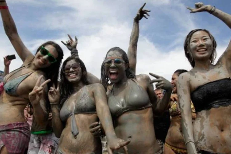 Boryeong Mud Festival, na Coreia (Getty Images)