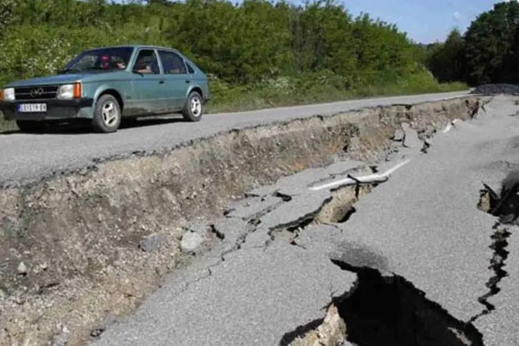 
	Estrada danificada: o Brasil ficou na 120&ordf; coloca&ccedil;&atilde;o entre 148 pa&iacute;ses quanto &agrave; qualidade das suas estradas&nbsp;
 (foto/Reuters)