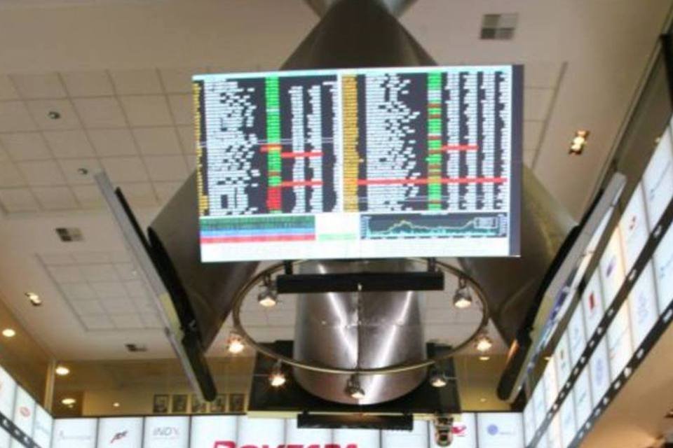 Bovespa sobe 1,62% com dados da China e Bernanke
