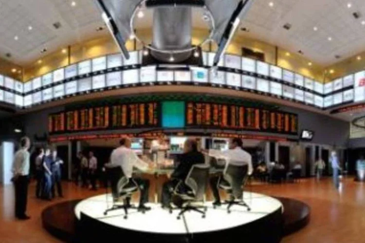 O DI janeiro de 2013, com giro de 329.125 contratos, subia a 9,86%, de 9,82% na sexta-feira (Germano Lüders/EXAME.com)