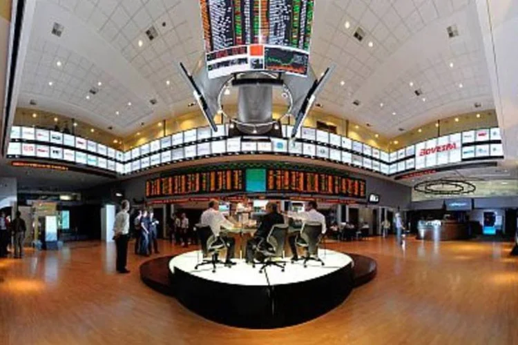 Sala de operações do pregão eletrônico simulado da Bovespa (.)