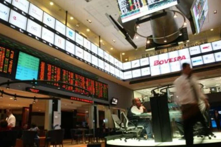 
	BM&amp;FBovespa: corretoras que descumprissem ordem da bolsa perderiam clientes institucionais
 (.)