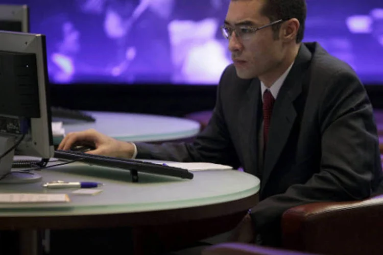 
	Operador da Bovespa:&nbsp;giro financeiro do preg&atilde;o foi de 4,8 bilh&otilde;es de reais
 (Dado Galdieri/Bloomberg)