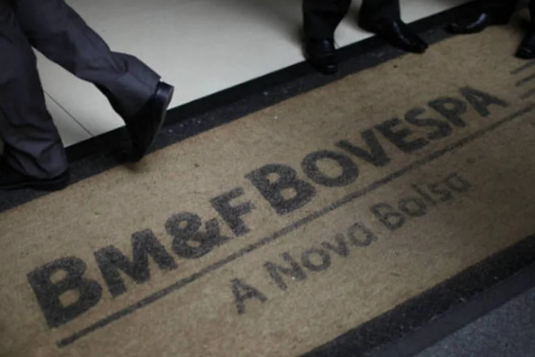 
	Entrada da Bolsa de Valores de S&atilde;o Paulo, a Bovespa:&nbsp;giro financeiro do preg&atilde;o foi de 6,6 bilh&otilde;es de reais
 (Dado Galdieri/Bloomberg)