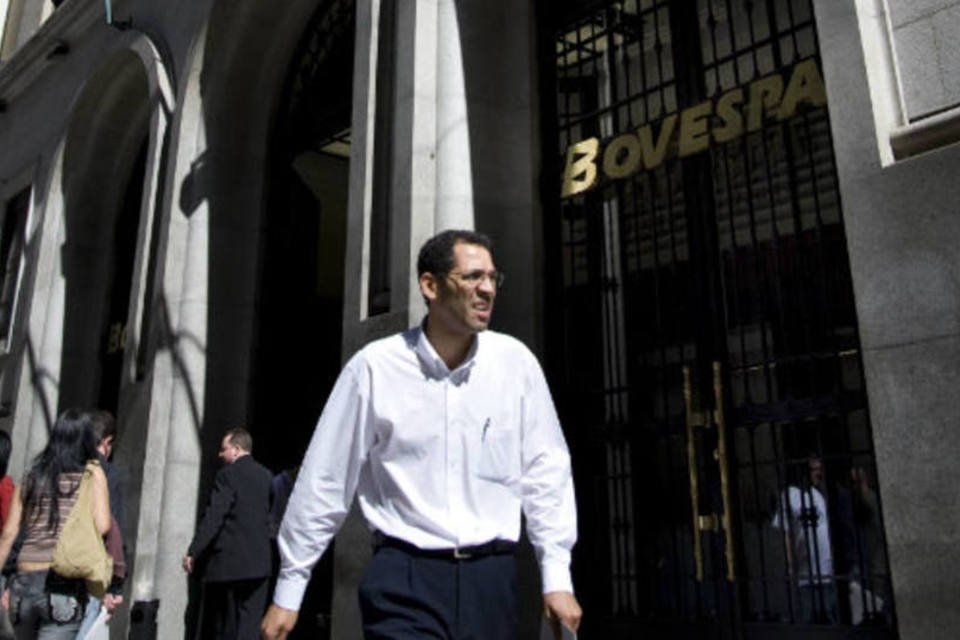 Feriados e Treasuries fazem juro de longo prazo subir