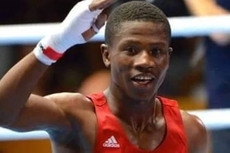 
	Jonas Junius: o pugilista, de 22 anos, foi detido na noite de domingo ap&oacute;s ter tentado beijar uma camareira da Vila dos Atletas &agrave; for&ccedil;a
 (Reprodução/Facebook)