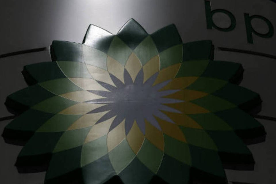 
	BP: com a queda do pre&ccedil;o do petr&oacute;leo, empresa deve cortar gerentes de n&iacute;vel m&eacute;dio e congelar projetos
 (Chris Ratcliffe/Bloomberg)