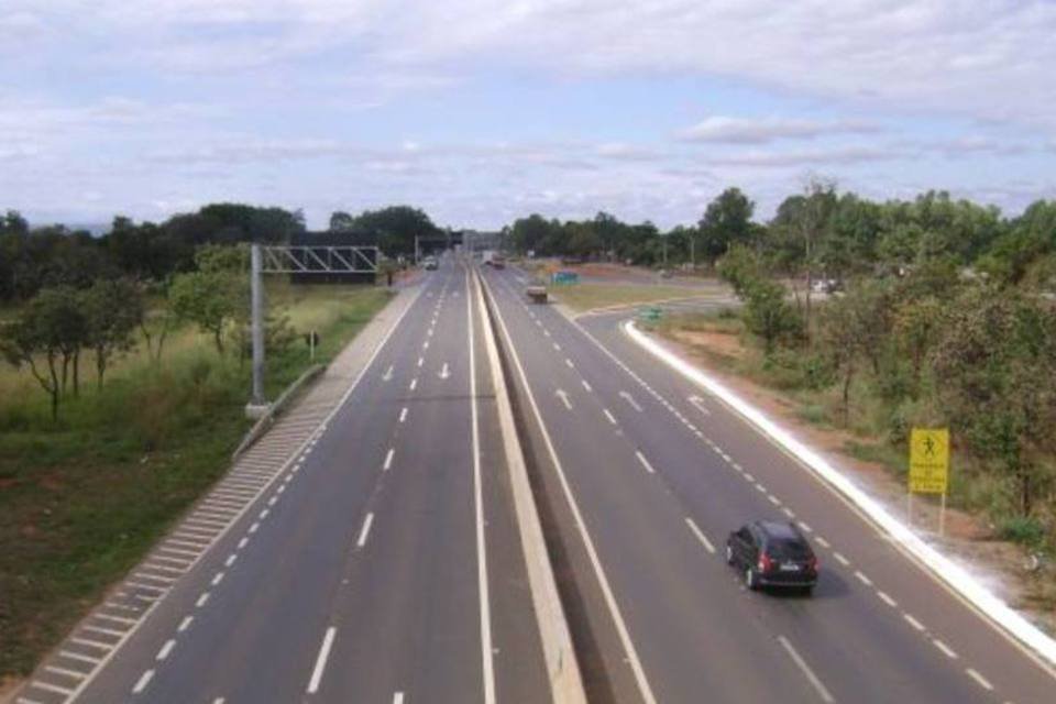 
	&Eacute; urgente acelerar: a BR-040, em Minas Gerais,&nbsp;&eacute; uma das rodovias &agrave; espera de que a concess&atilde;o deslanche
 (Divulgação/DNIT)