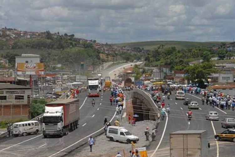 
	Rodovia em Pernambuco: como medida preventiva, governo federal autorizou hoje o envio de homens da For&ccedil;a Nacional de Seguran&ccedil;a P&uacute;blica para refor&ccedil;ar a seguran&ccedil;a no estado
 (Divulgação/DNIT)