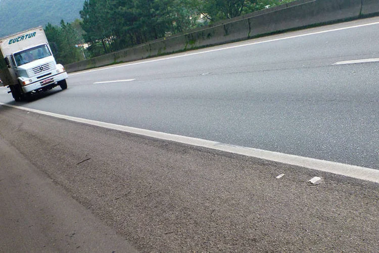
	BR-101 em SC: o oeste do Estado &eacute; uma das &aacute;reas do pa&iacute;s mais afetadas pelo bloqueio das rodovias feito pelos caminhoneiros
 (Confederação Nacional do Transporte)