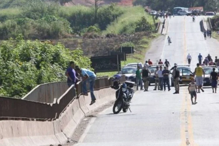 
	Minas Gerais &eacute; o estado mais afetado, com 12 rodovias interditadas. A BR 381, no munic&iacute;pio de Betim (MG), foi interditada totalmente, nos dois sentidos
 (Divulgação/DNIT)