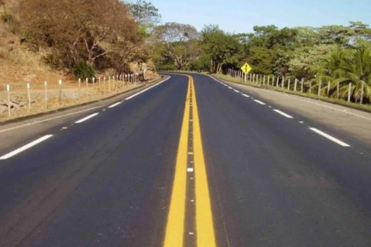 
	BR-381 em Minas Gerais: a duplica&ccedil;&atilde;o da rodovia &eacute; um dos principais temas de cr&iacute;ticas dos advers&aacute;rios do governo federal em Minas&nbsp;
 (Arquivo/CNT)