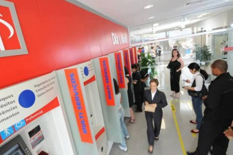 Corretoras incluem Bradesco na carteira e dizem que banco corre menos risco de inadimplência (Germano Lüders/EXAME.com)