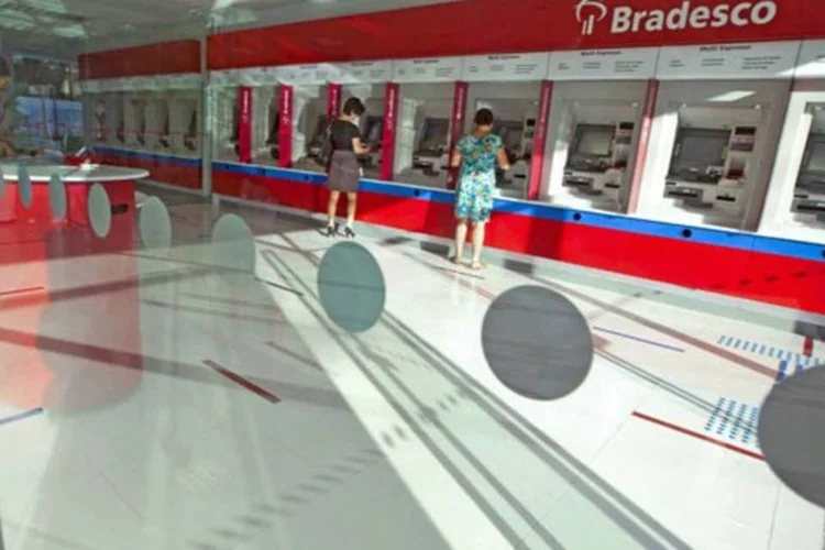 
	Ag&ecirc;ncia do Banco Bradesco
 (Egberto Nogueira/ Imafotogaleria)